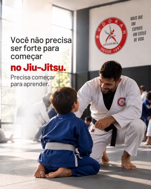 “Preciso entrar em forma antes de começar.” Já pensou assim?No Jiu-Jitsu, você não precisa chegar pronto. Força, técnica, resistência, confiança e condicionamento são desenvolvidos durante o processo.
Todo faixa-preta já entrou no tatame sem saber o primeiro movimento.O que ainda está te impedindo de experimentar uma aula?