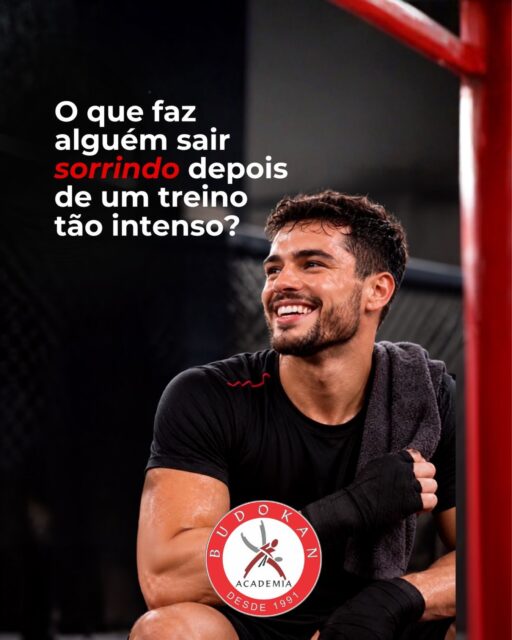 O treino termina, o corpo sente… mas a sensação de superação fica. 💪🥋A prática regular de atividades físicas, como as artes marciais, pode contribuir para o bem-estar, aliviar o estresse e proporcionar aquela satisfação de perceber que você conseguiu ir um pouco além do que imaginava.No tatame, cada treino é uma oportunidade de evoluir física e mentalmente.E talvez seja exatamente por isso que, mesmo cansados, tantos alunos saem sorrindo. 😉